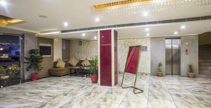 Shelter Hotel Лакхнау Экстерьер фото