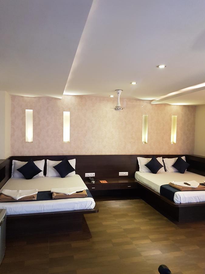 Shelter Hotel Лакхнау Экстерьер фото