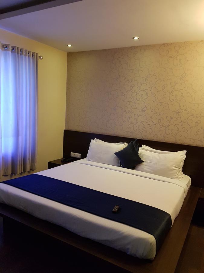 Shelter Hotel Лакхнау Экстерьер фото